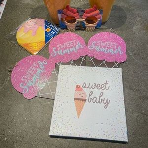 Ice cream 🍦 decorations/ party supplies